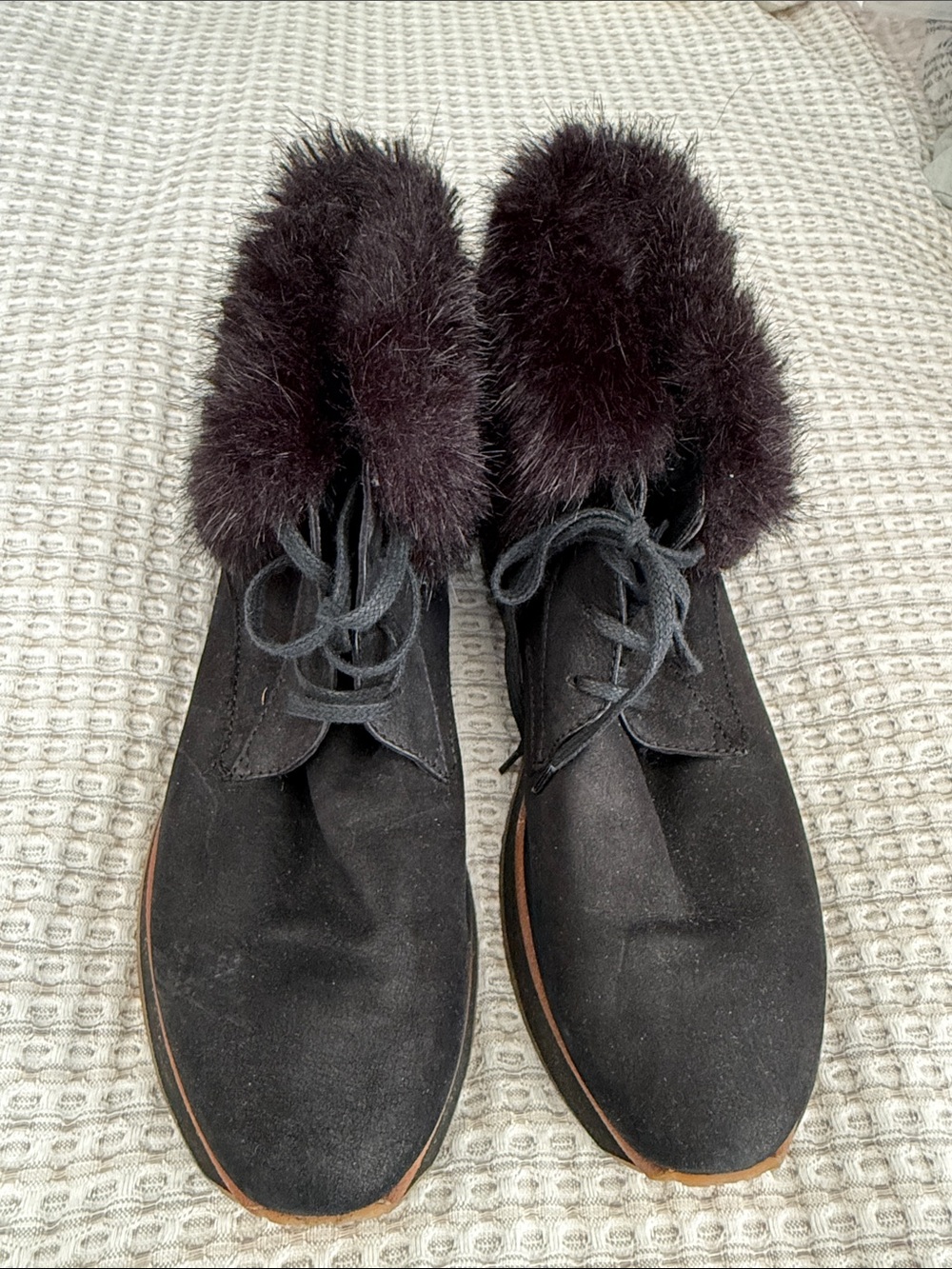 Aquatalia Black Suede Lace-Up Fur Trim Boots size 7
